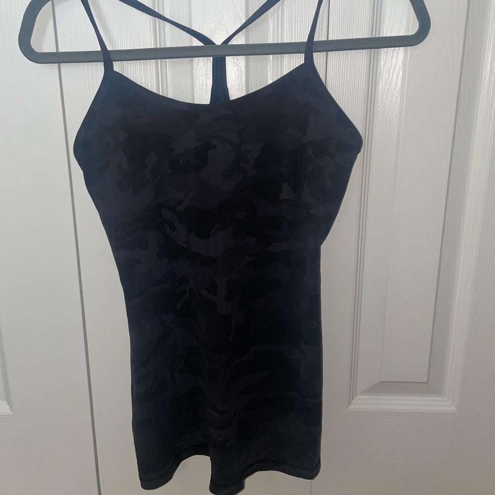 Lululemon tank top